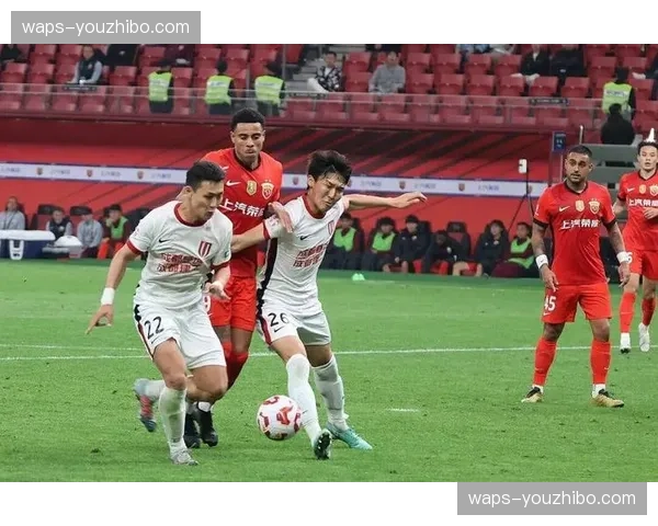 河南旧将古斯塔沃反戈一击破海港 迈达纳头球建功显价值